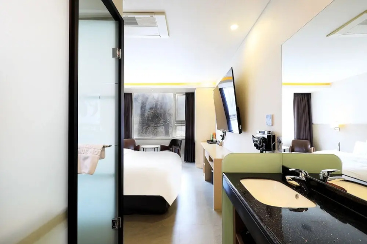 CS Avenue Hotel