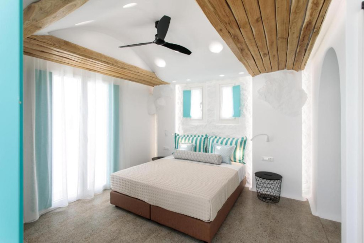 Majo Suites Hotel