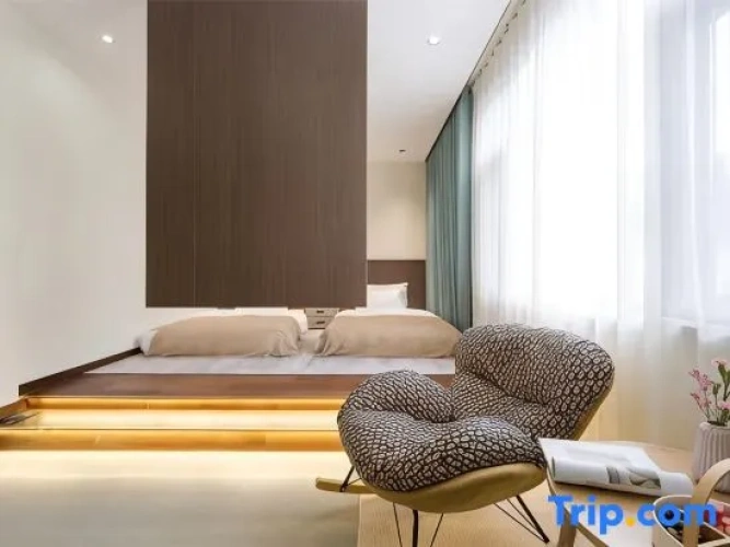 6 Bedrooms Standard room