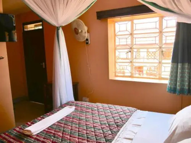 Hotel Acacia City