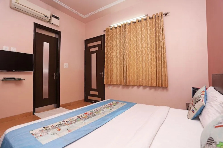 Prime by OYO Rooms