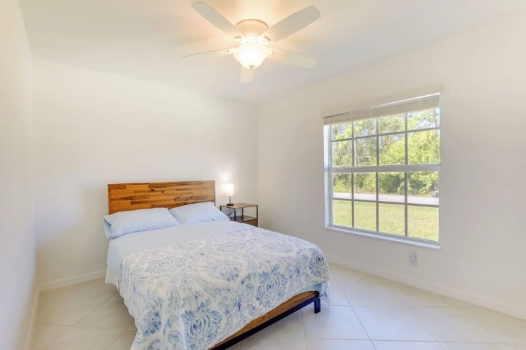 4 Bedrooms Cottage