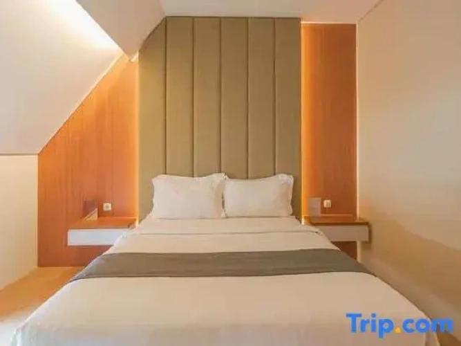 Deluxe Double Attic room