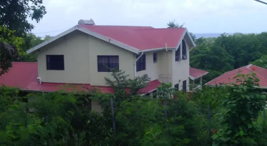 Villa Douglas On The Park