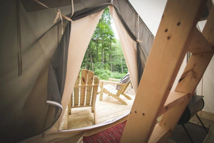 Tentrr- Hucklebuck Railway Camp