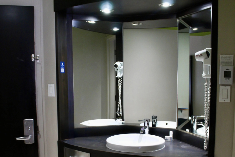 Travelodge By Wyndham Trois-Rivieres photo 11