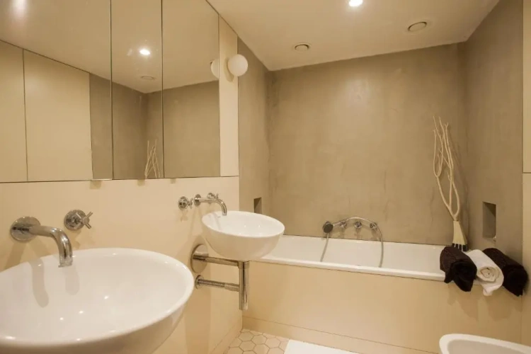 Deluxe Suite with balcony and with view