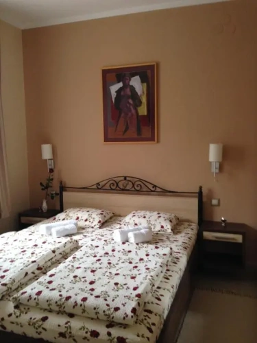 1 Bedroom Apartment with balcony