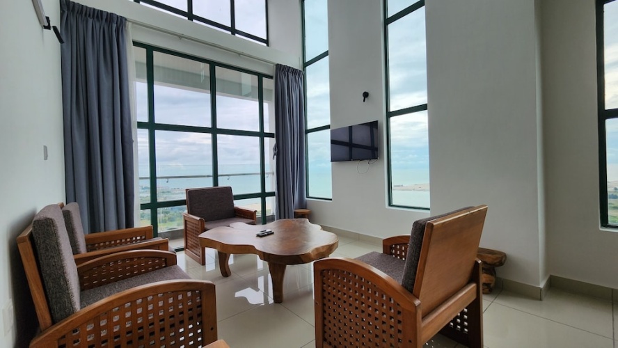 Standard Triple room with balcony