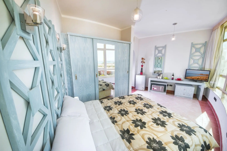 Royal Beach Resort