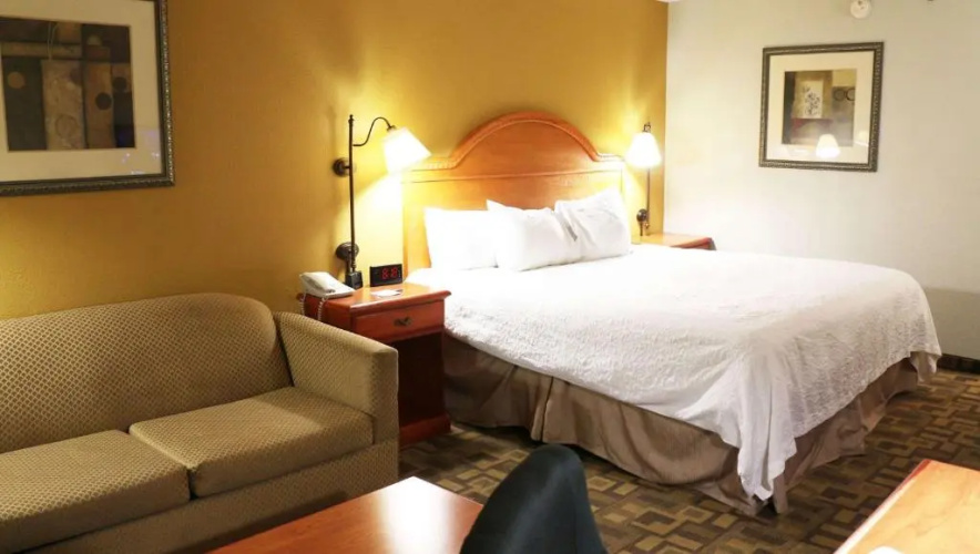 MainStay Suites Bourbonnais - Kankakee