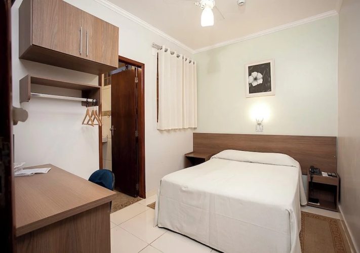 Alves Hotel
