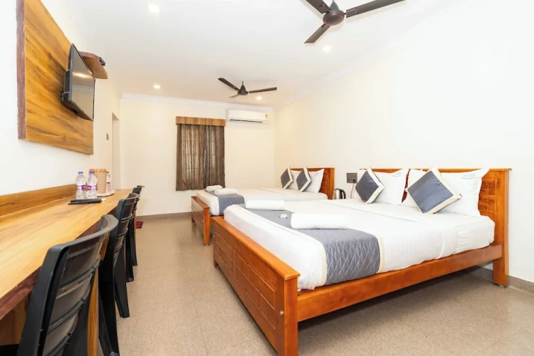 Deluxe Quadruple room