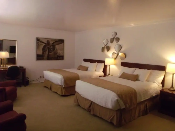 Quadruple Suite