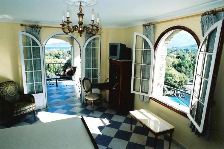 The Manor
