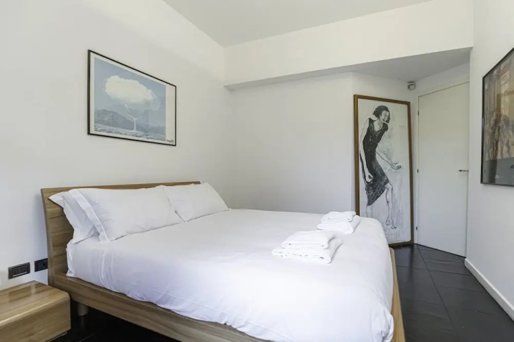 4 Bedrooms Villa