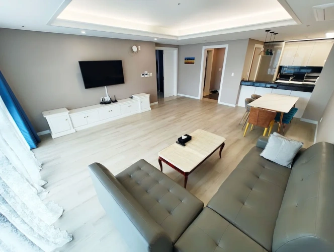 Twin Family Suite