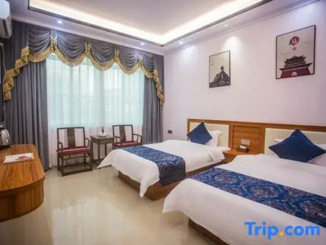 3 Bedrooms Suite