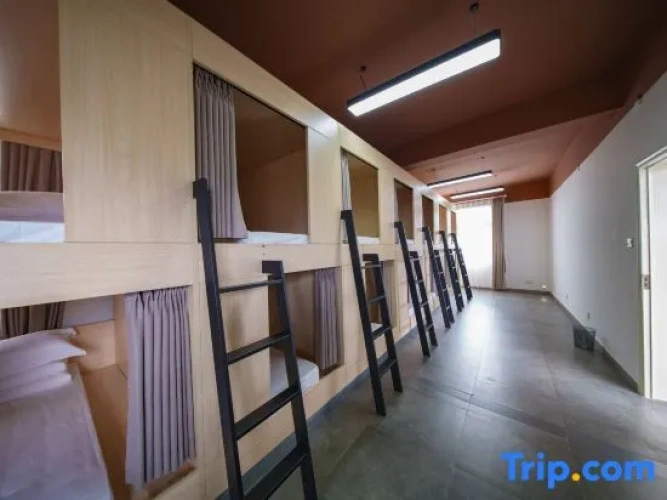 Bed in Dorm (female dorm)