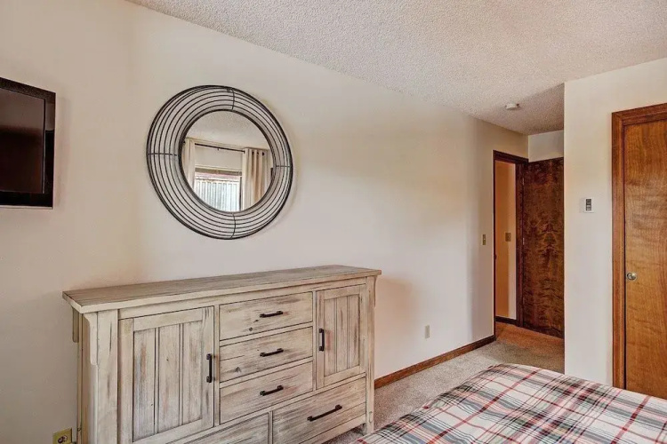 Tyra Summit A2F - 2 Br Condo