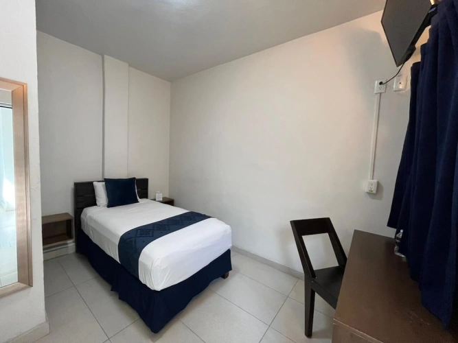 Standard Single room
