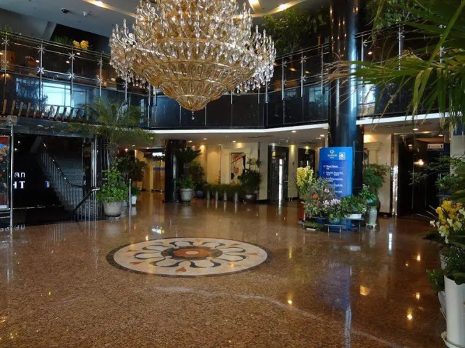 钻石酒店(Diamond Hotel)