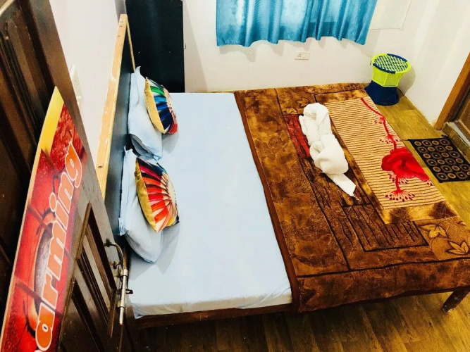 Skyard Hostel Rishikesh (Laxman Jhula)