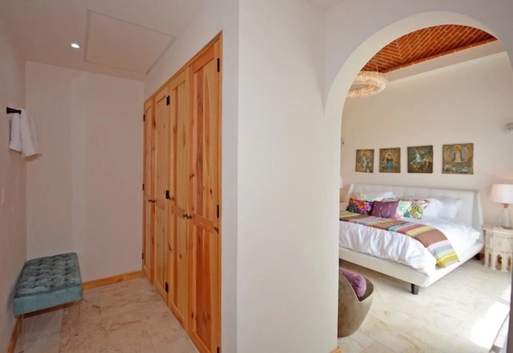 4 Bedrooms Cottage