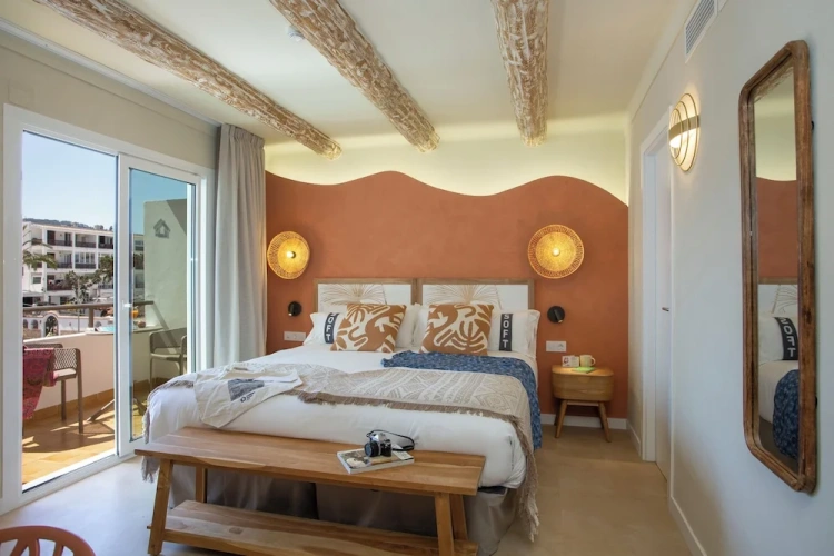 Standard Double room with balcony