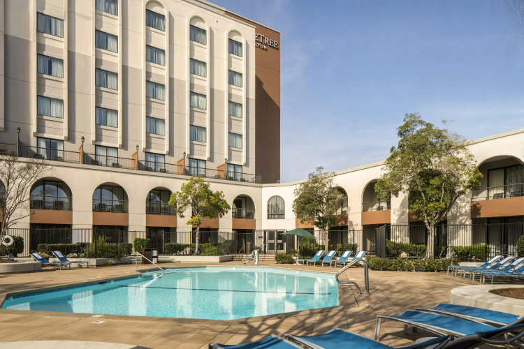 DoubleTree by Hilton Hotel Newark - Fremont photo 15