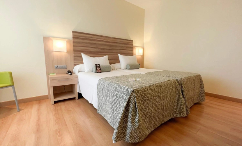 Riviera Beachotel - Recommended for Adults