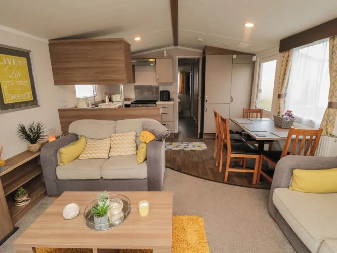 Casa Cayton Beach