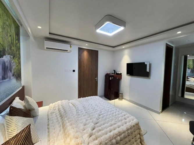 J60 Suites