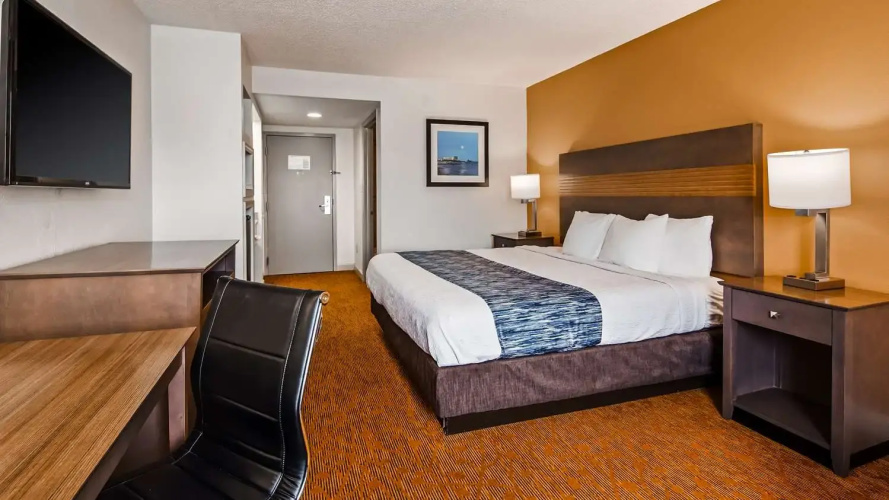 Best Western Cypress Creek
