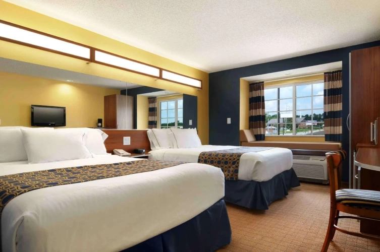 Standard Quadruple room