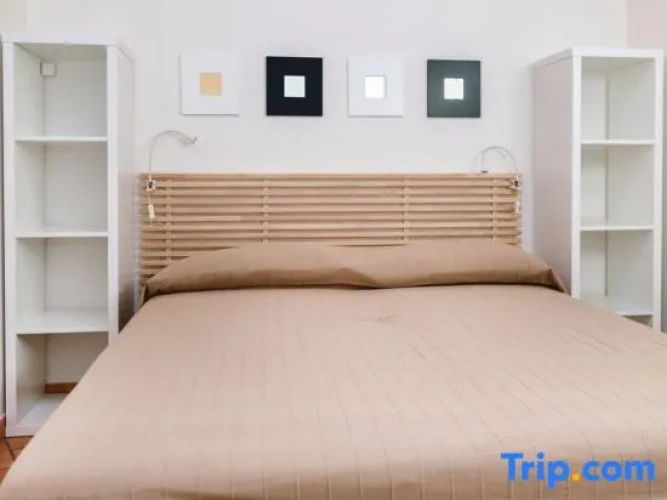 2 Bedrooms Villa