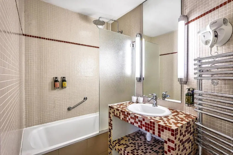 Etoile Park Hotel