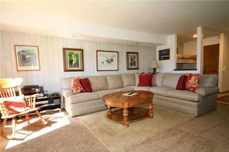 Discovery 4 #113 - 1 Br Condo