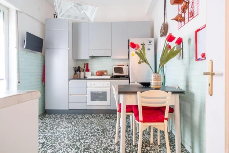 2 Bedrooms Apartment