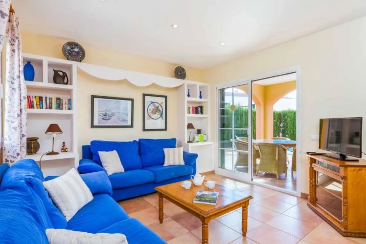 3 Bedrooms Villa