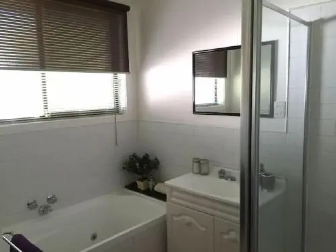 Abode 33
