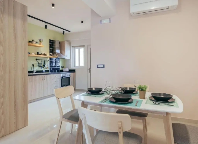 1 Bedroom Apartment