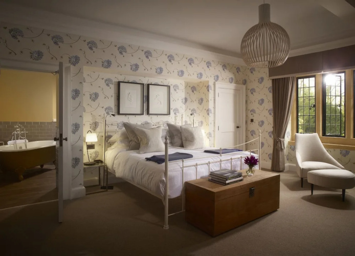 Foxhill Manor