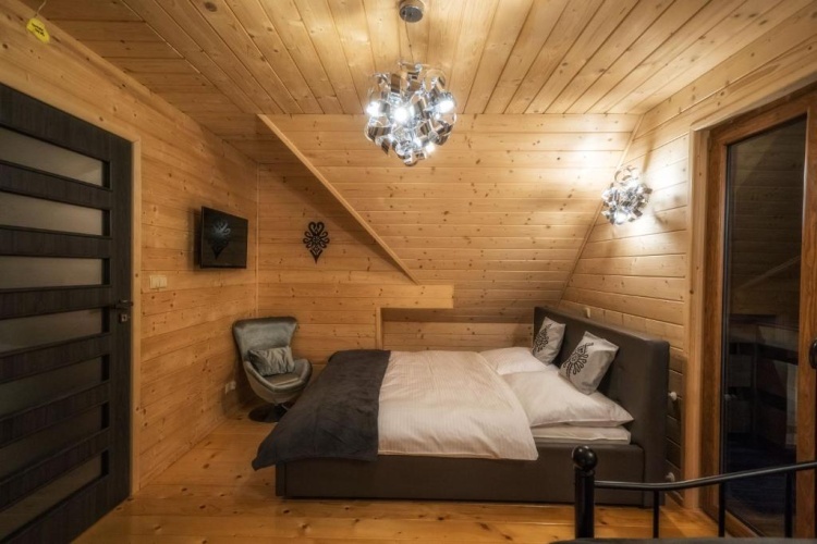2 Bedrooms Chalet