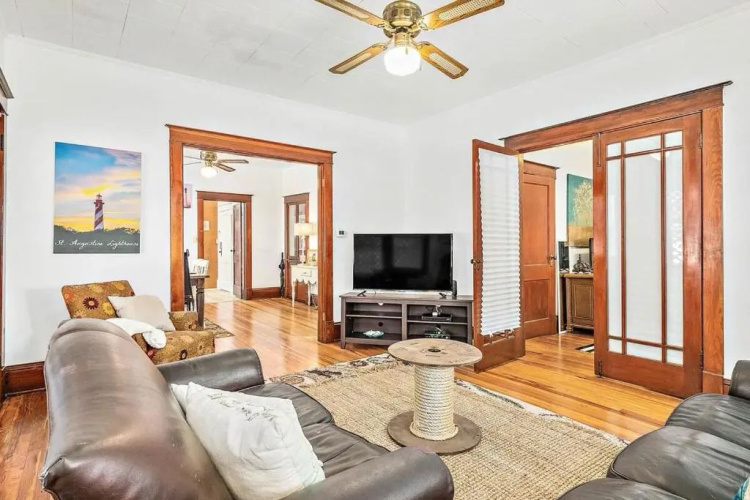 Casa de la Piña - Downtown Apartment