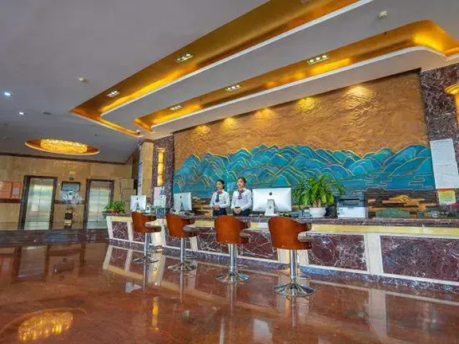 Baoshan Minghe Hotel