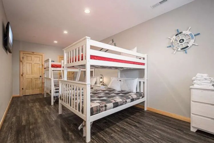 Mountain Crest Lodge by Taylor Made Deep Creek