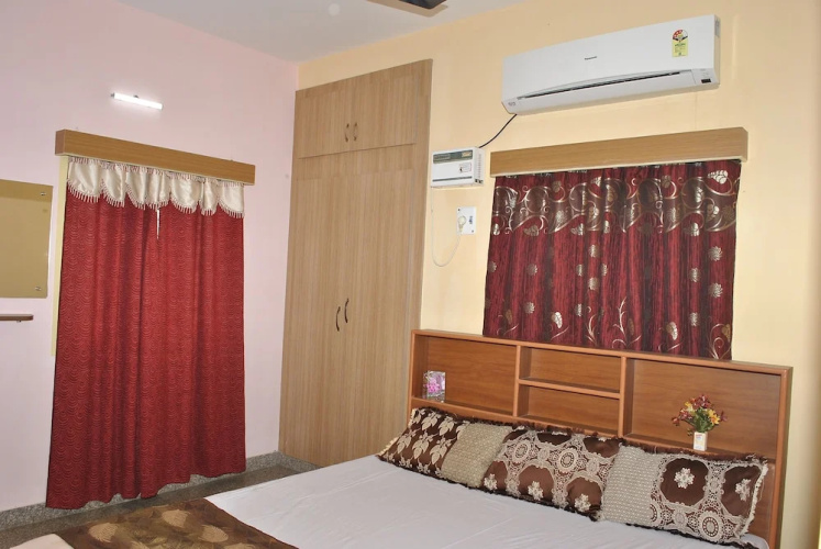 Vijayamcy Service Apartments