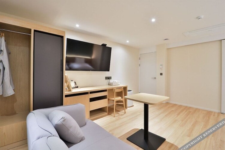 Custom HotelOver view