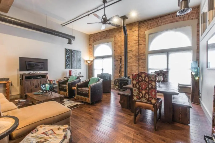 708 Main St Unit 4